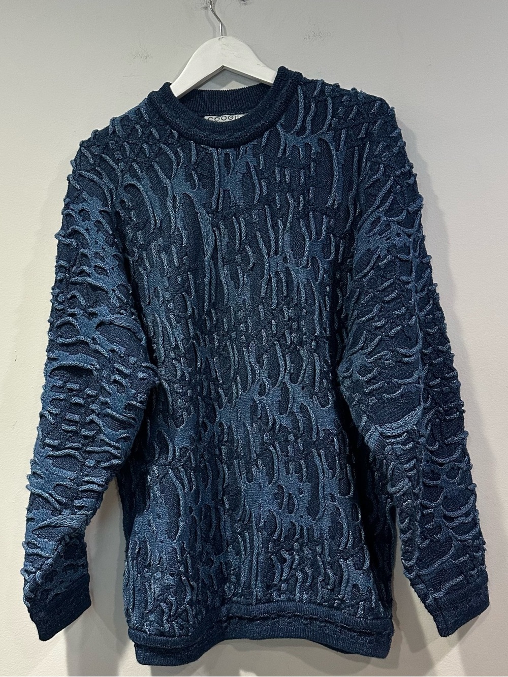 COOGI Blues knit vintage Navy Textured Crewneck Sweater